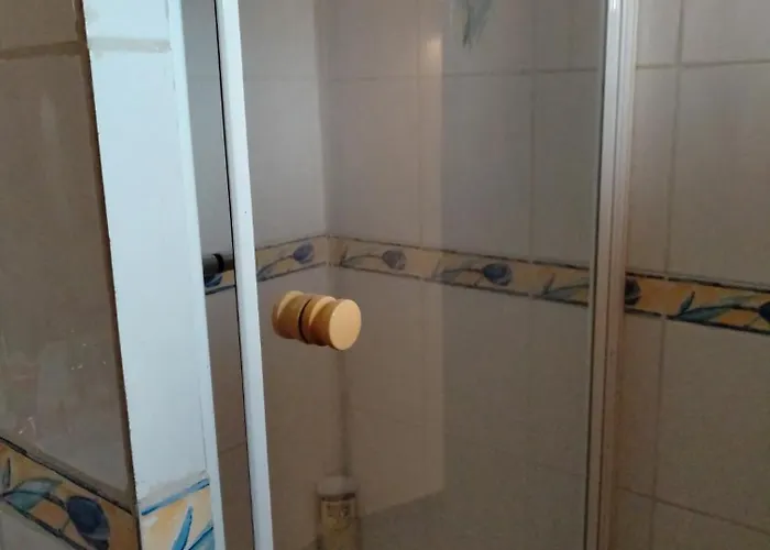 La Piscine Nyaraló *